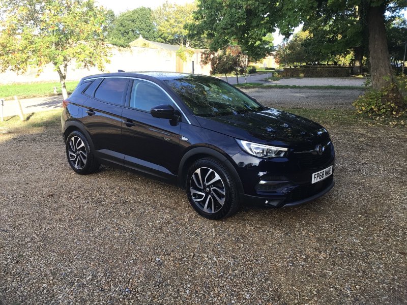 Vauxhall Grandland X 1.2 Turbo Elite Nav SUV 5dr Petrol Auto 8Spd Euro 6 s/s 130 ps for sale in Fareham
