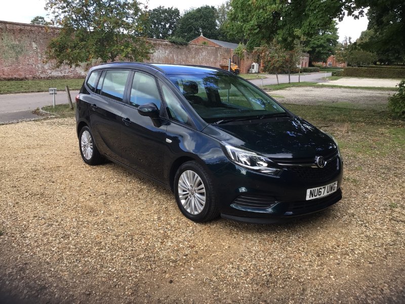 Green 2017 Vauxhall Zafira Tourer 1.4i Turbo Design MPV 5dr Petrol Manual Euro 6 140 ps in Fareham